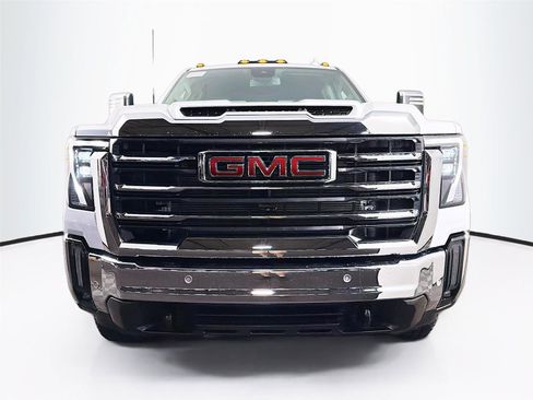 New 2026 GMC Sierra 2500 SLT w/ SLT Premium Package AWD/4WD image 2