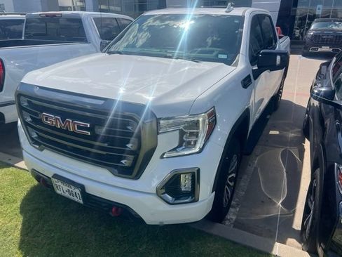 Used 2022 GMC Sierra 1500 AT4 w/ AT4 Premium Package AWD/4WD image 2