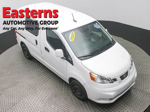 Used 2019 Nissan NV200 SV w/ Navigation Package image 3