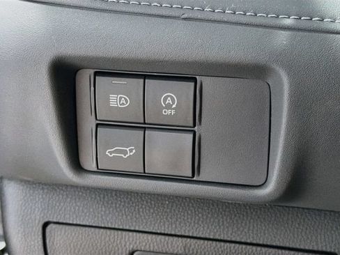Certified 2026 Toyota Highlander XLE AWD/4WD image 10