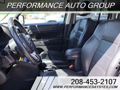 Used 2014 Jeep Patriot Limited w/ Sun/Sound Group AWD/4WD image 22