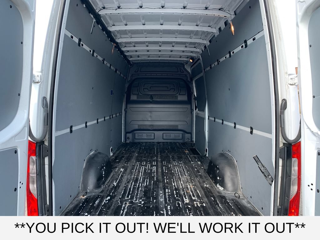 Used 2023 Mercedes-Benz Sprinter 2500 image 9