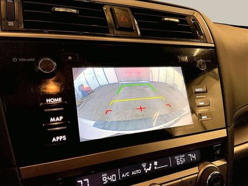 Used 2017 Subaru Outback 3.6R Touring AWD/4WD image 21