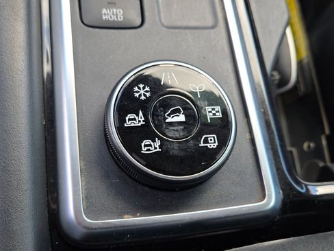 Used 2023 Nissan Pathfinder SL image 28