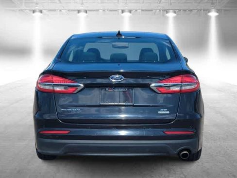 Used 2020 Ford Fusion SE FWD image 7