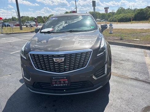 Used 2020 Cadillac XT5 Premium Luxury FWD image 8