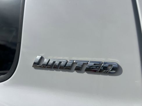 Used 2014 Toyota Tundra Limited w/ Limited Premium Package image 7