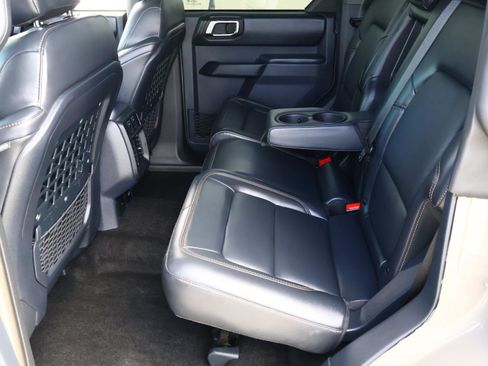 Used 2025 Ford Bronco Badlands AWD/4WD image 20