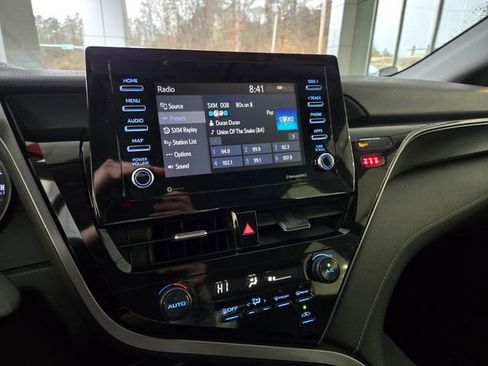 Used 2021 Toyota Camry SE image 20