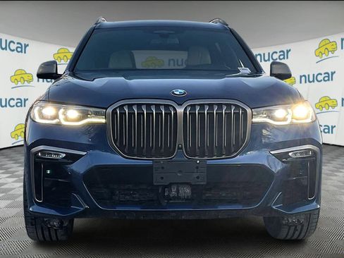 Used 2021 BMW X7 M50i image 3