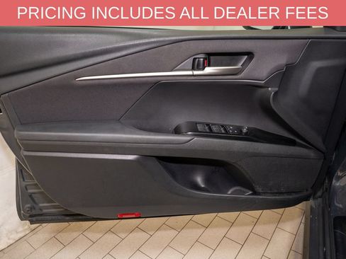 Used 2025 Toyota Camry LE w/ Convenience Package FWD image 8