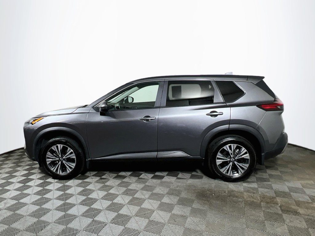 Used 2023 Nissan Rogue SV FWD image 4