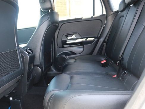 Used 2025 Mercedes-Benz GLA 250 image 14
