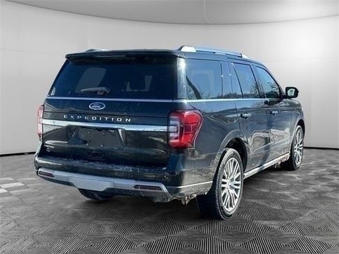 Used 2022 Ford Expedition Limited image 5