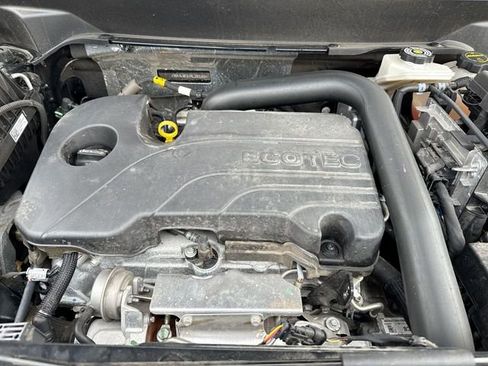 Used 2024 GMC Terrain SLE image 26