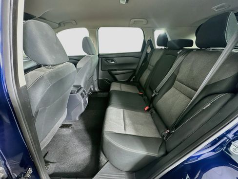 Used 2025 Nissan Rogue SV FWD image 27