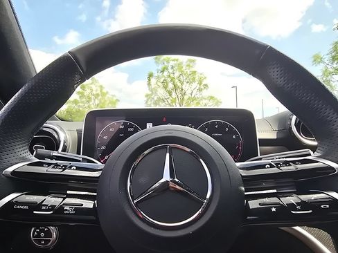 Used 2024 Mercedes-Benz C 300 4MATIC Sedan image 28