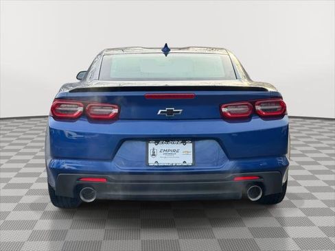 Used 2023 Chevrolet Camaro LT w/ Technology Package image 6