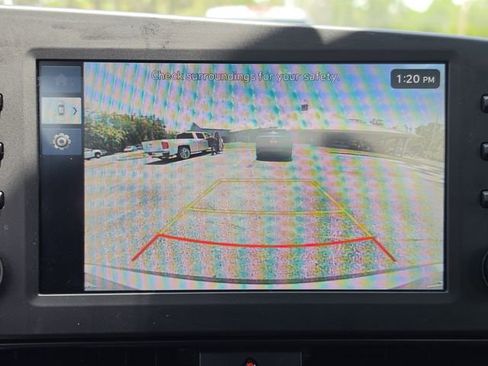 Used 2025 Hyundai Elantra Sport FWD image 23