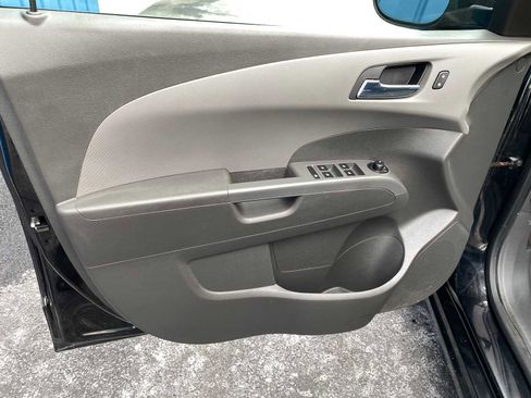 Used 2017 Chevrolet Sonic LT w/ Convenience Package image 31