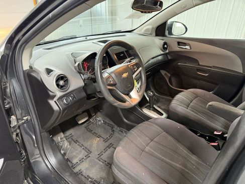 Used 2015 Chevrolet Sonic LT FWD image 9
