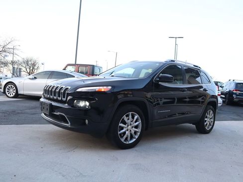 Used 2018 Jeep Cherokee Limited image 4