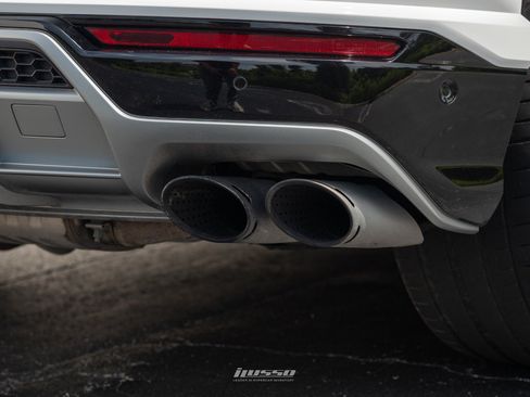 Used 2021 Lamborghini Urus AWD/4WD image 12