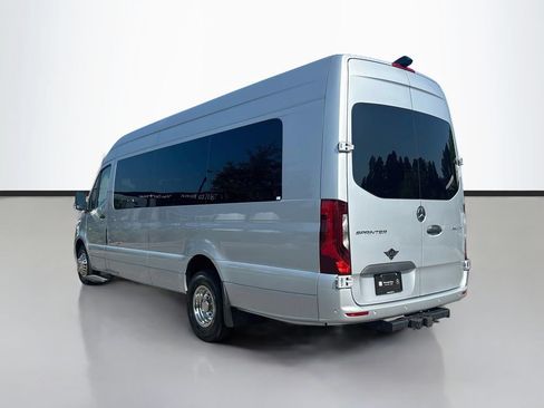 Used 2023 Mercedes-Benz Sprinter 3500 image 8