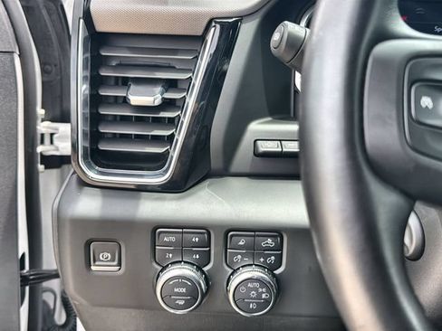 Certified 2024 GMC Sierra 1500 Denali AWD/4WD image 17