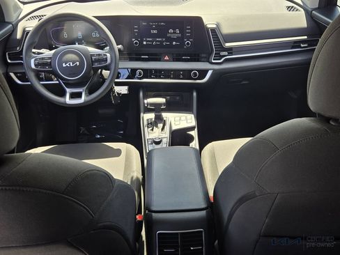 Certified 2025 Kia Sportage LX FWD image 11