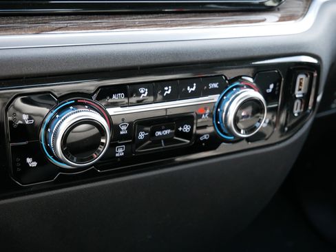 New 2026 GMC Sierra 1500 Elevation AWD/4WD image 19