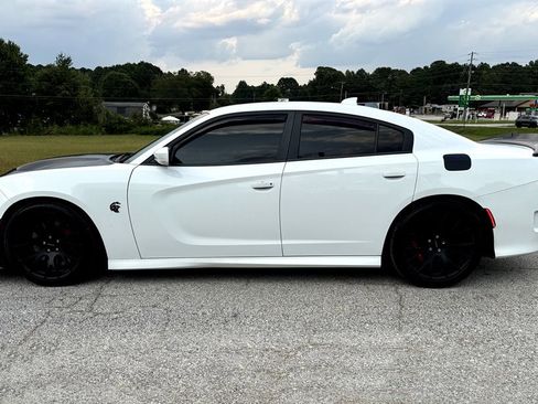 Used 2016 Dodge Charger SRT Hellcat w/ Harman/Kardon Audio Group image 14