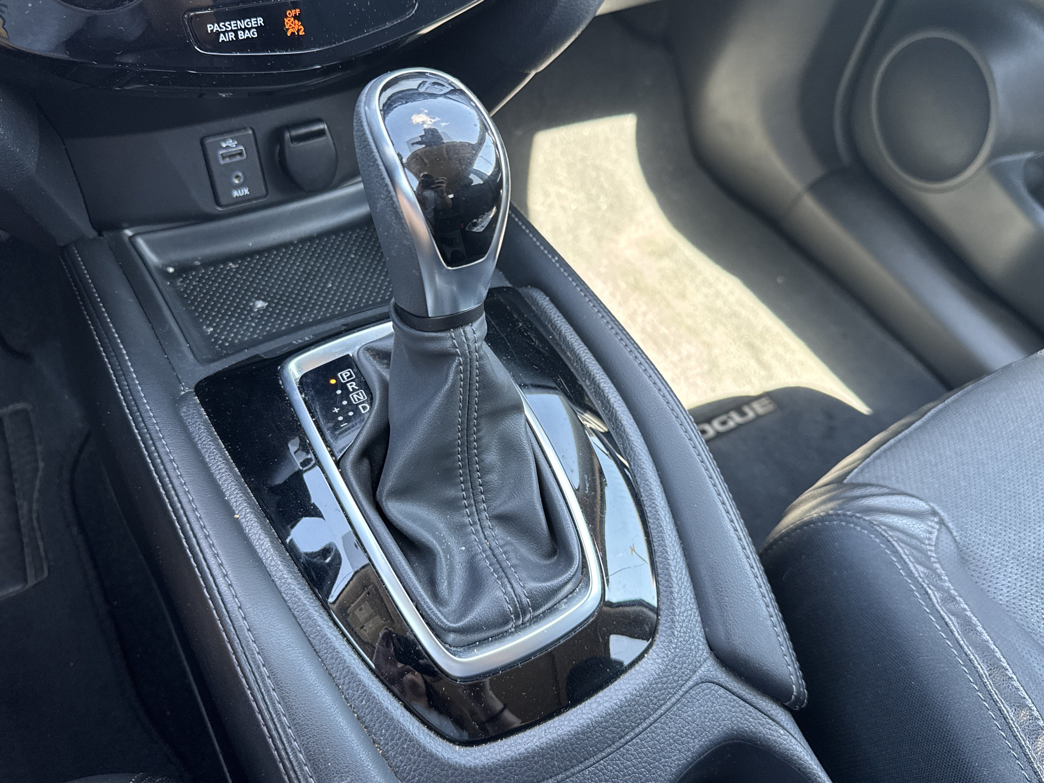 Used 2017 Nissan Rogue SL w/ SL Premium Package FWD image 22