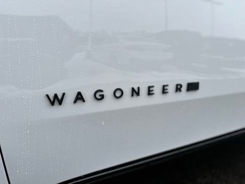 New 2025 Jeep Wagoneer L Series III w/ Quick Order Package 25C Super image 14