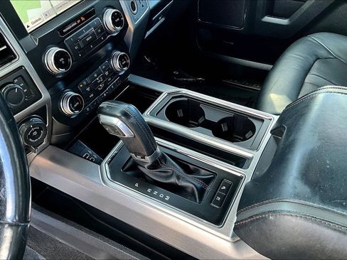 Used 2019 Ford F150 Platinum w/ Equipment Group 701A Luxury image 14