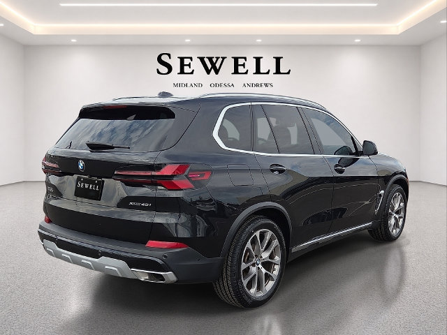 Used 2024 BMW X5 xDrive40i w/ Premium Package AWD/4WD image 4