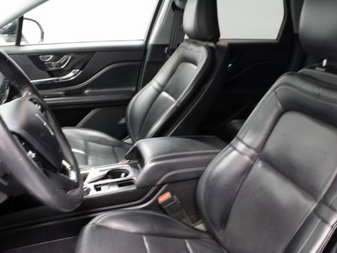 Used 2021 Lincoln Corsair AWD w/ Equipment Group 101A image 24