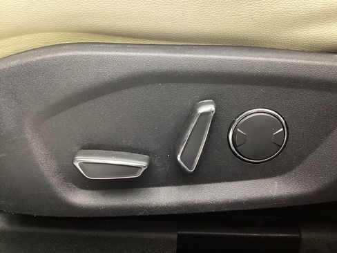 Used 2016 Ford Fusion Energi Titanium w/ Driver Assist Package image 37