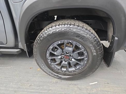 Used 2023 Nissan Frontier PRO-4X w/ Pro-4X Premium Package image 16