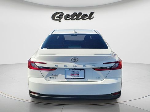 Used 2025 Toyota Camry LE w/ Convenience Package FWD image 6