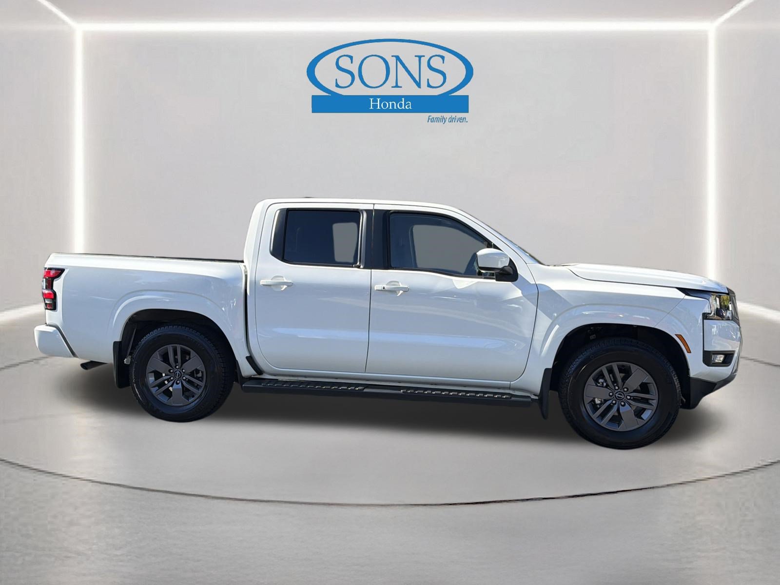 Used 2025 Nissan Frontier SV w/ SV Convenience Package RWD image 24