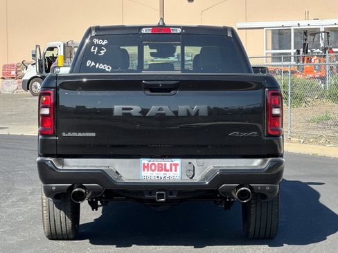 New 2026 RAM 1500 Laramie AWD/4WD image 4