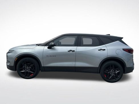 Used 2023 Chevrolet Blazer LT FWD image 3