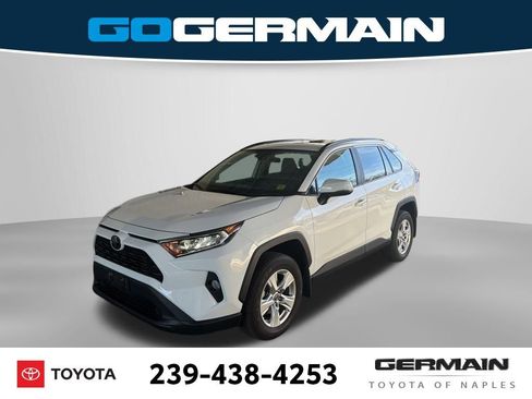 Used 2021 Toyota RAV4 XLE w/ Convenience Package image 1