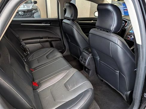 Used 2019 Ford Fusion Titanium image 29