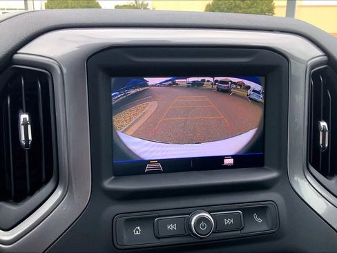 Used 2021 Chevrolet Silverado 1500 Custom RWD image 27