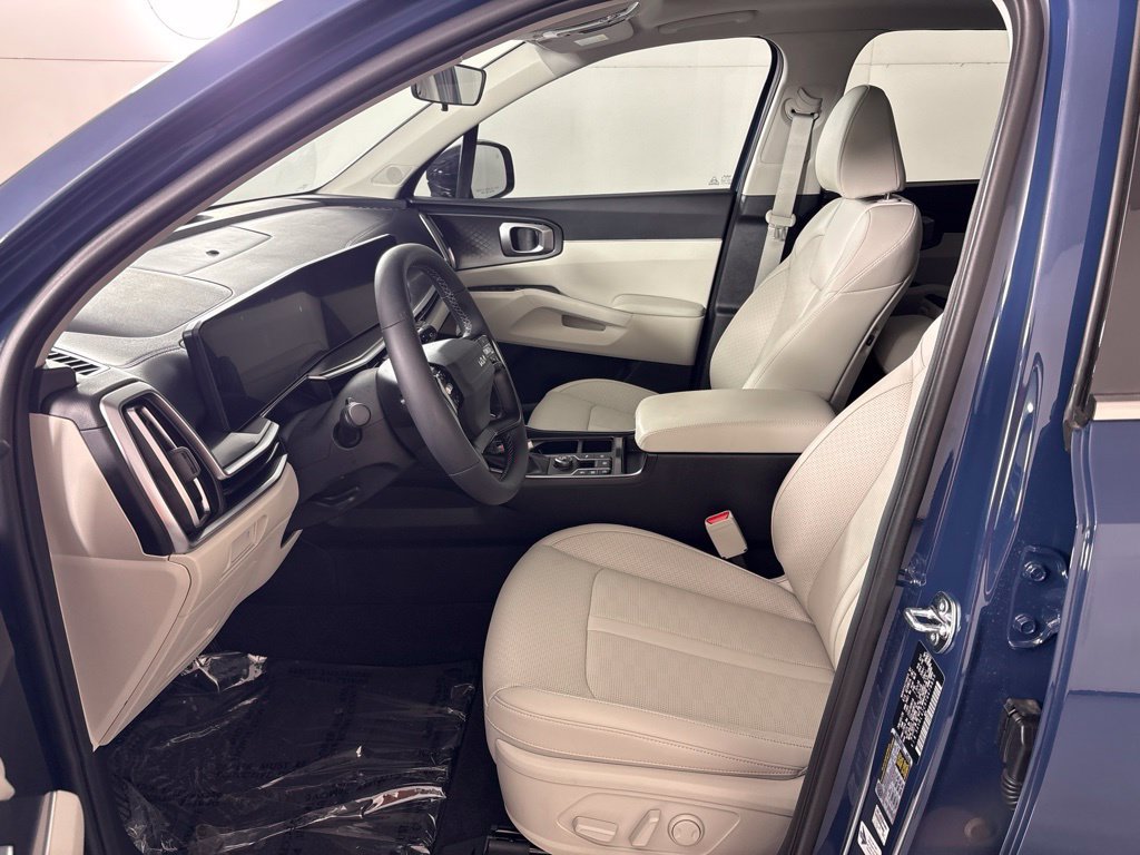 New 2026 Kia Sorento S w/ S Panoramic Sunroof Package FWD image 25