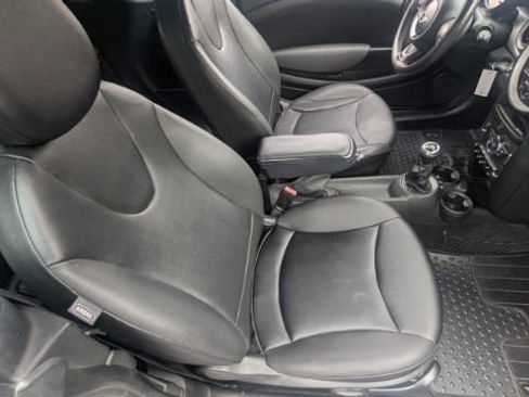 Used 2011 MINI Cooper Convertible image 17