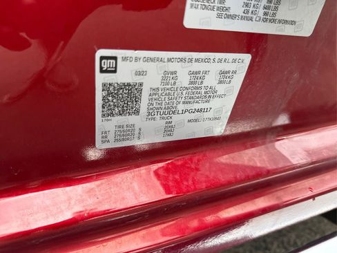 Used 2023 GMC Sierra 1500 SLT w/ SLT Premium Package image 17