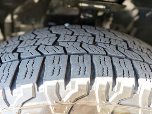 Used 2025 Nissan Rogue SV w/ Rock Creek Premium Package image 29